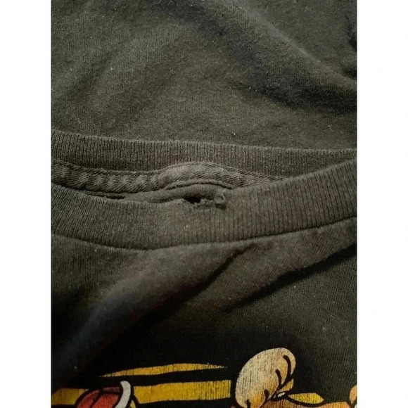 SUPER NINTENDO SIZE LARGE BLACK TEE WITH THE GANG - Picture 3 of 3